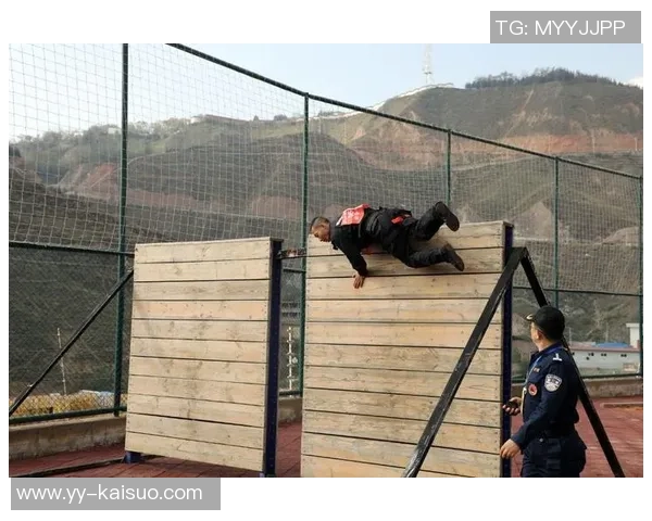 瓦伦比亚与尤文图斯激战正酣谁将赢得这场巅峰对决